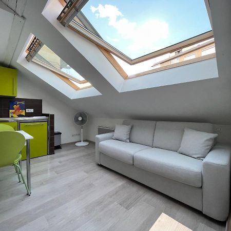 Studio Sous Les Toits Annecy Centre-Ville Bagian luar foto