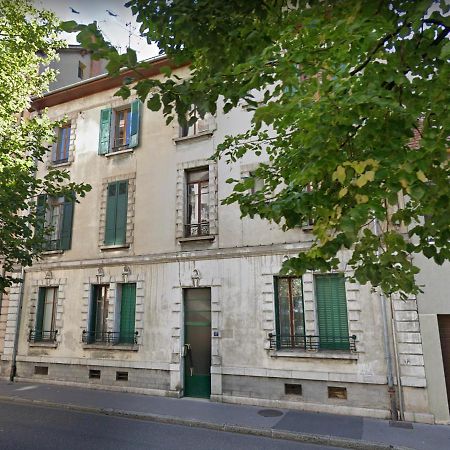 Studio Sous Les Toits Annecy Centre-Ville Bagian luar foto
